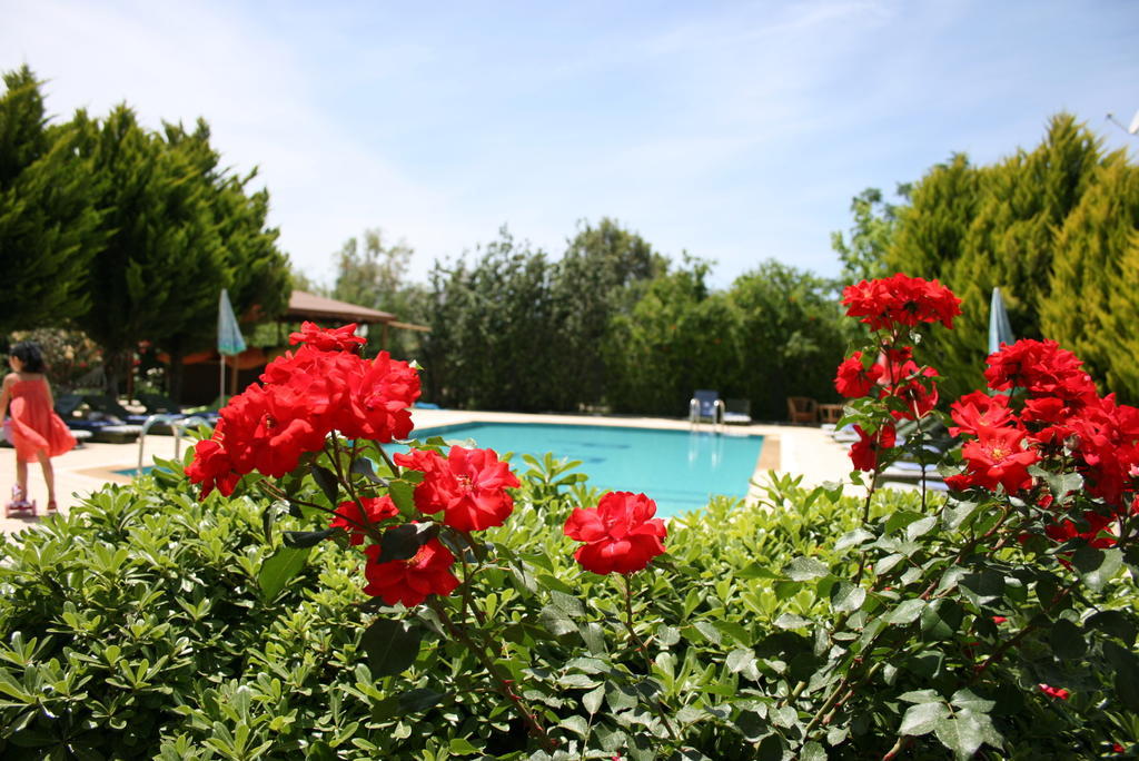 Paradise Garden Gumusluk Evleri Aparthotel Exterior photo